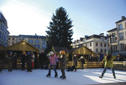 PATINOIRE EN PLEIN AIR - VILLAGE DE St-NICOLAS 2017 EPINAL - EPICENTRE
