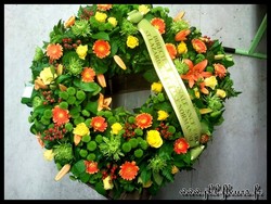 Couronnes � plat - LE RENDEZ VOUS DES FLEURS